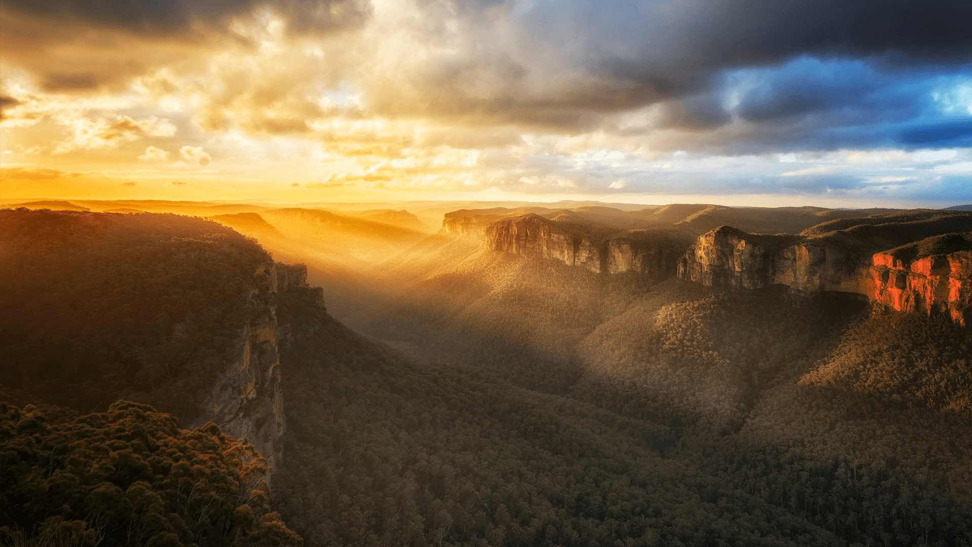 Capture the breathtaking sunset over the Blue Mountains, exploring tranquil trails and enjoying the serene, crowd-free ambiance.