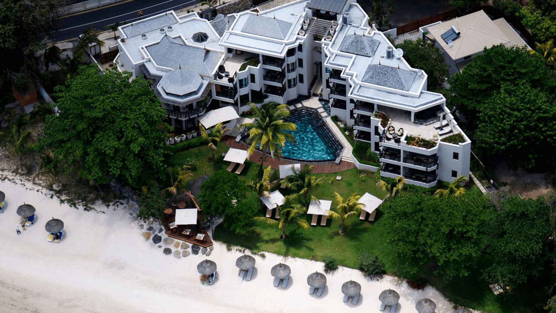 Experience Paradise at Le Grand Bleu Hotel Mauritius